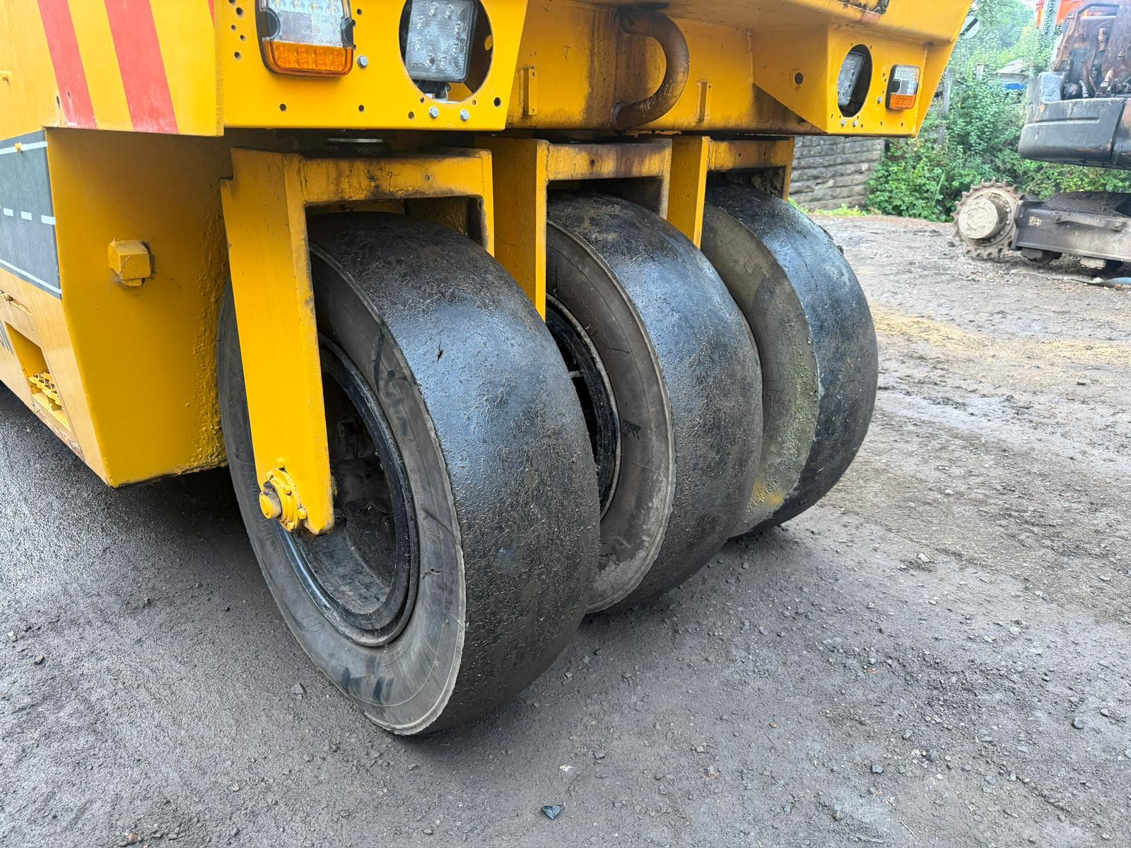 ALBARET PF2 ORTHOPACTOR RUBBER WHEELED COMPACTOR compactor for sale in Pilsley, Chesterfield — photo 7