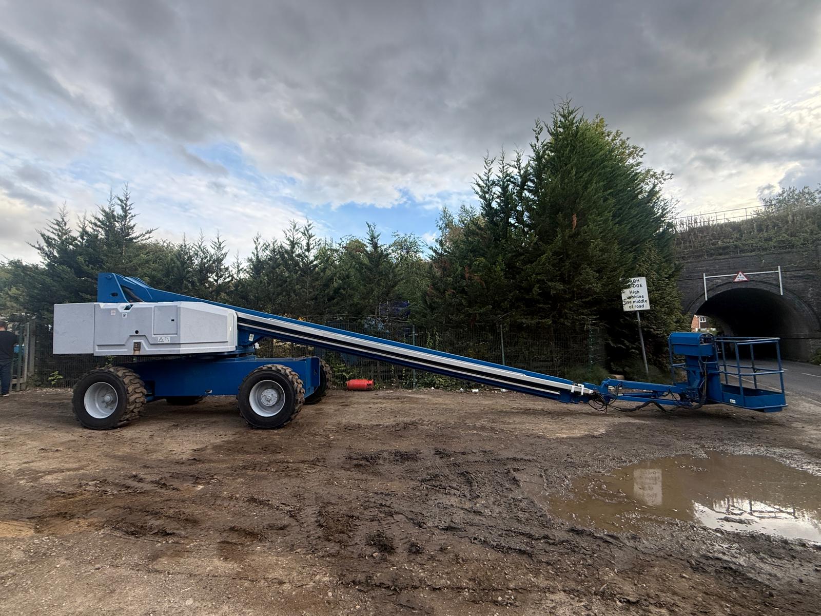 Genie boom lift for sale in Pilsley, Chesterfield — photo 2