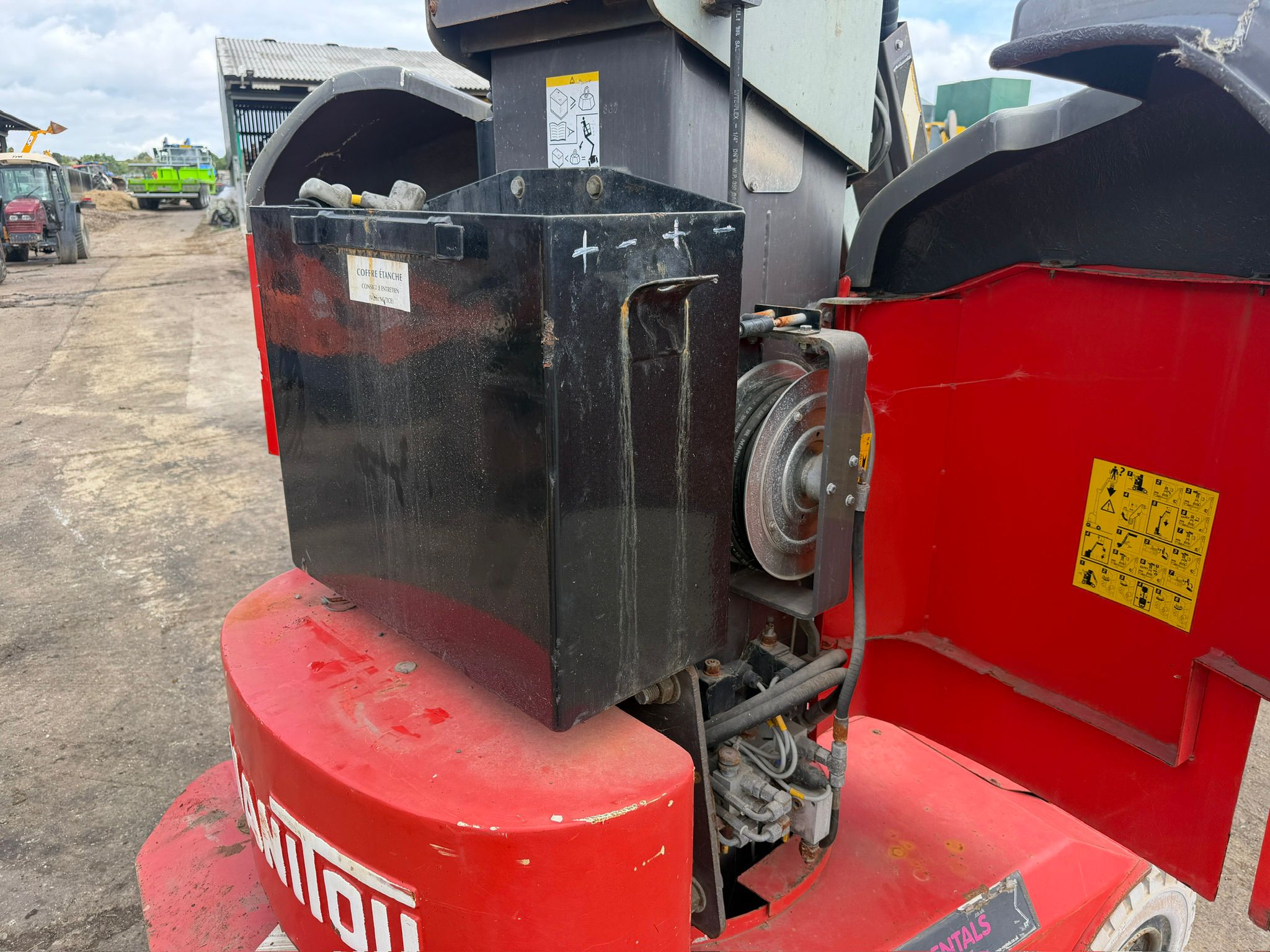 Manitou telehandler for sale in Pilsley, Chesterfield — photo 8