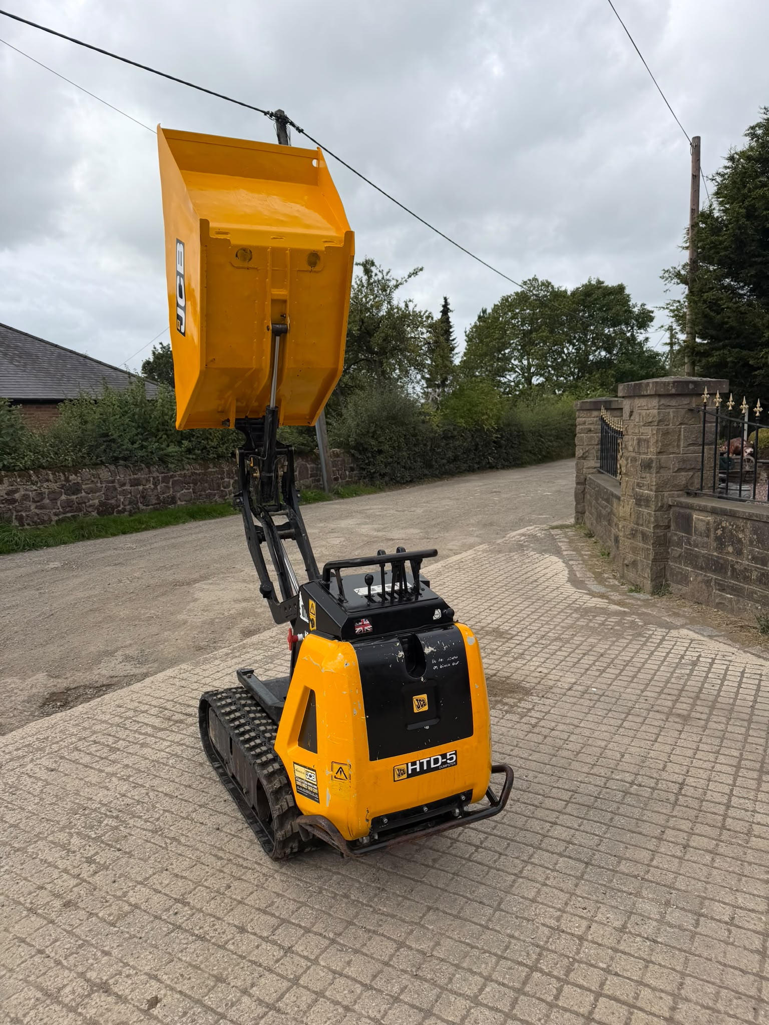 JCB dumper for sale in Pilsley, Chesterfield — photo 9