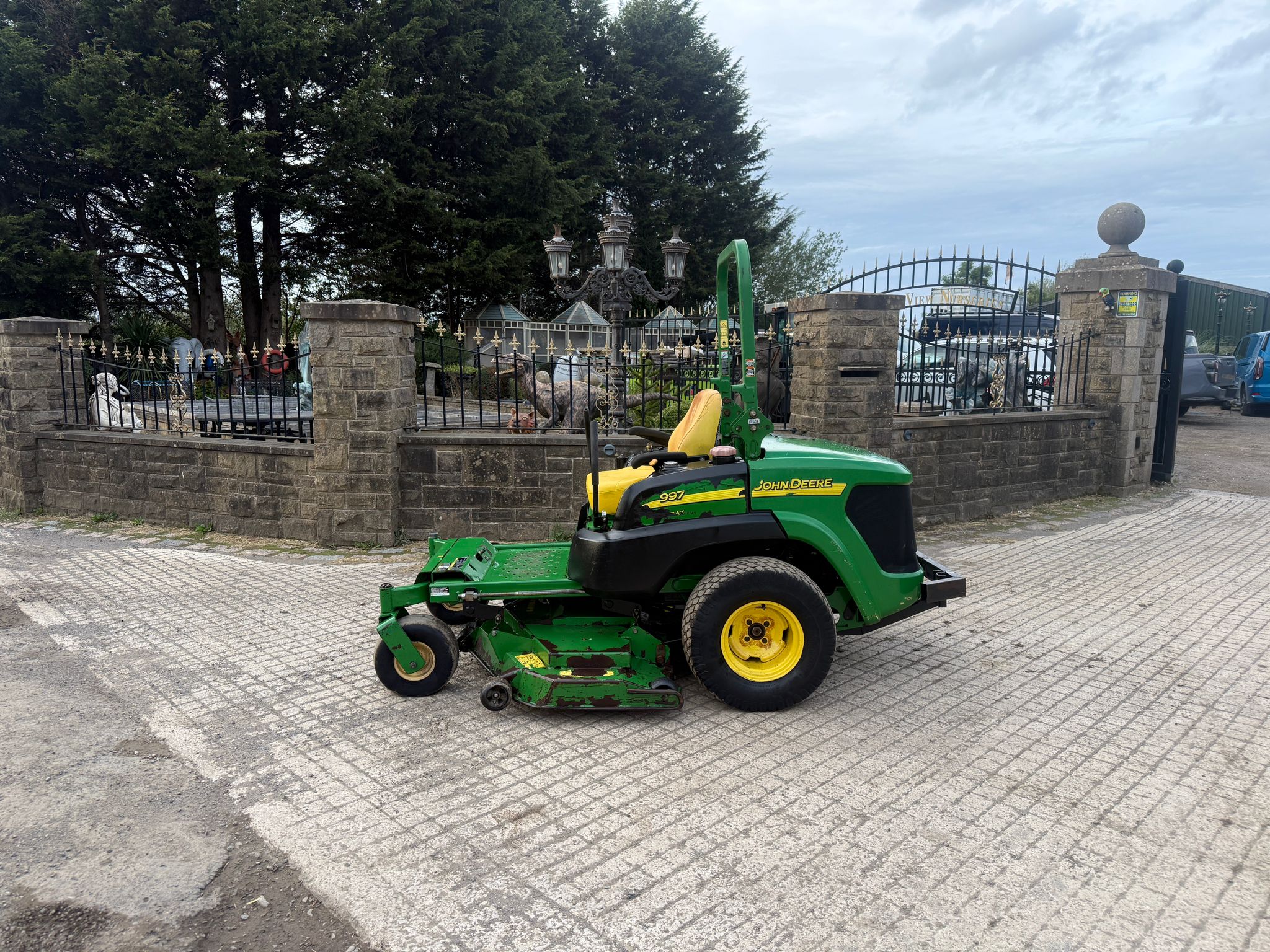 2009 John Deere mower for sale in Pilsley, Chesterfield — photo 2