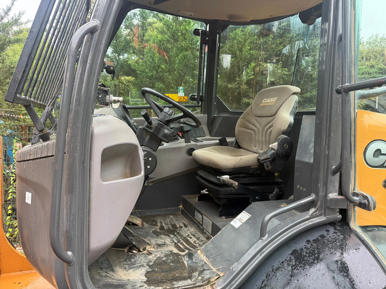 2015 Case loader for sale in Pilsley, Chesterfield — photo 2