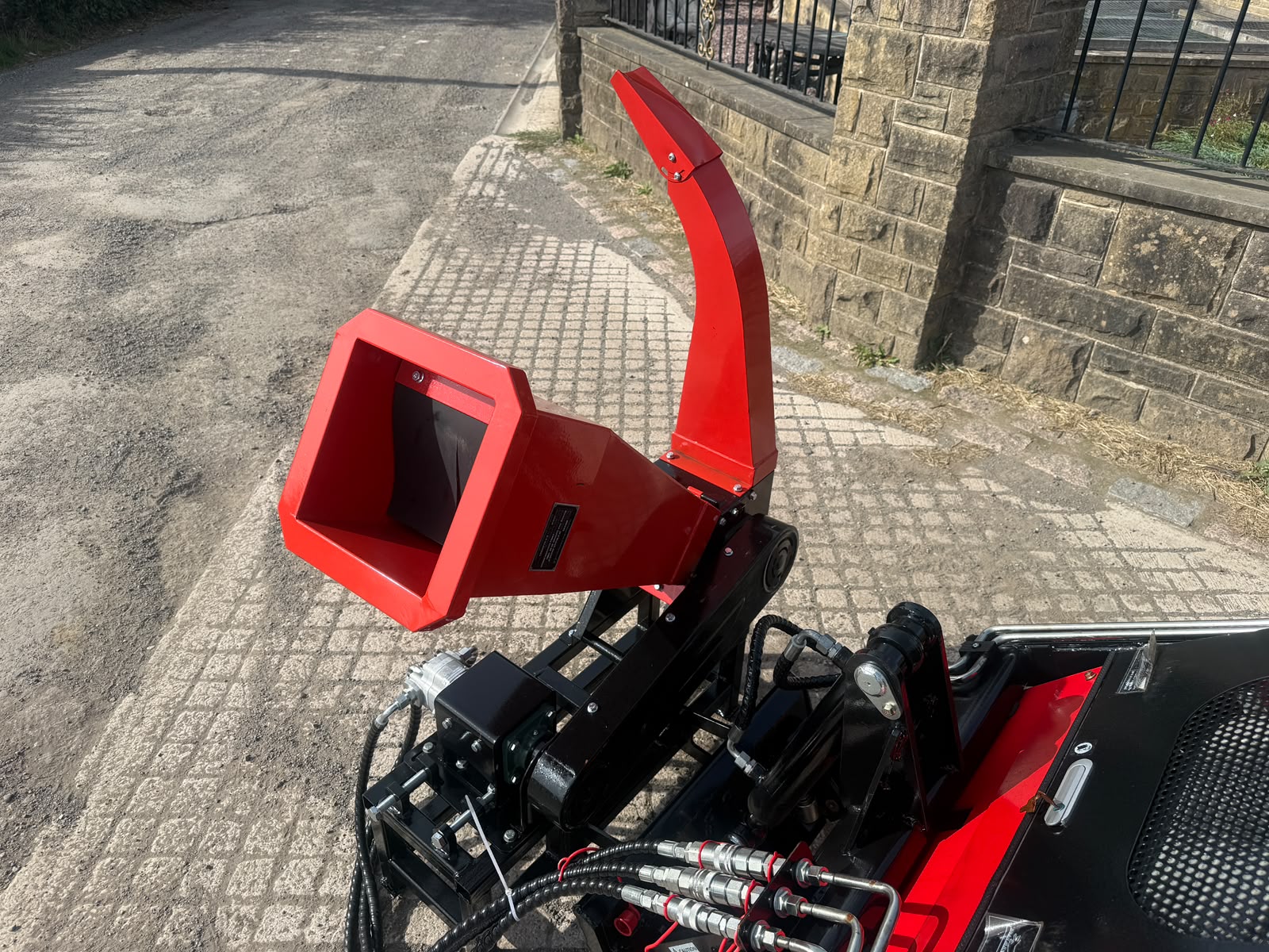 NEW/UNUSED MMS MS360TJ MINI TRACKED SKIDSTEER LOADER WITH WOOD CHIPPER AND BUCKET BUNDLE! loader for sale in Pilsley, Chesterfield — photo 6