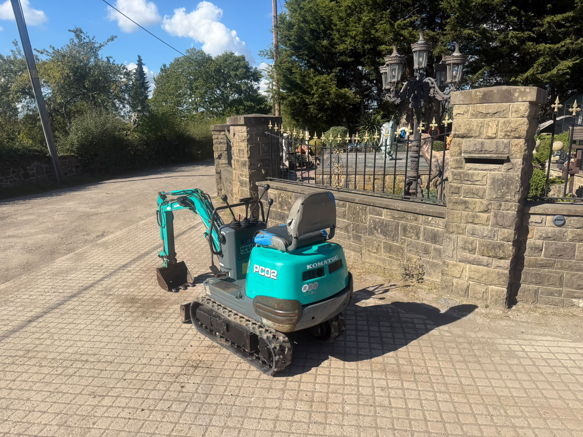 Komatsu excavator for sale in Pilsley, Chesterfield — photo 2