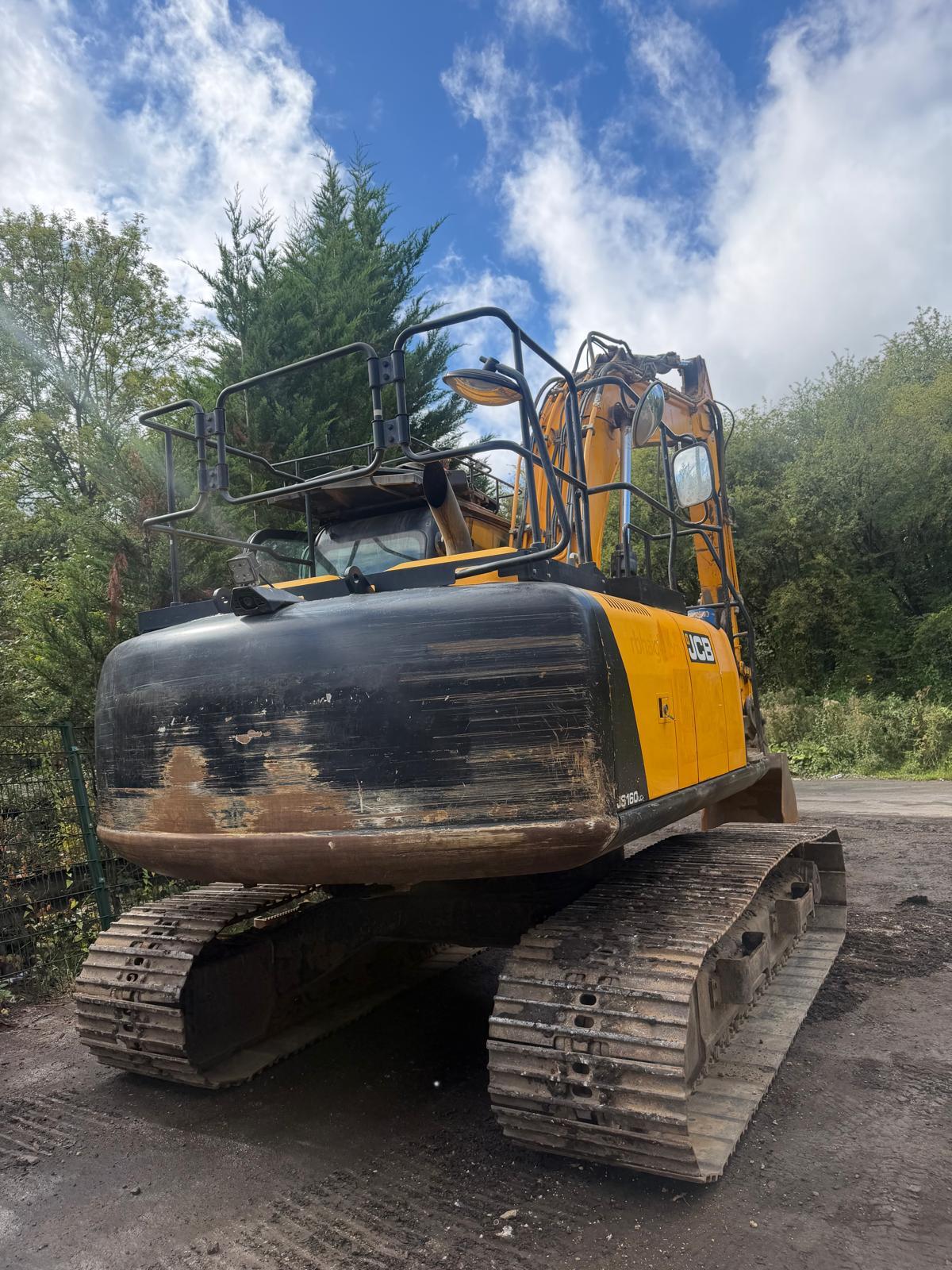 2017 JCB excavator for sale in Pilsley, Chesterfield — photo 11