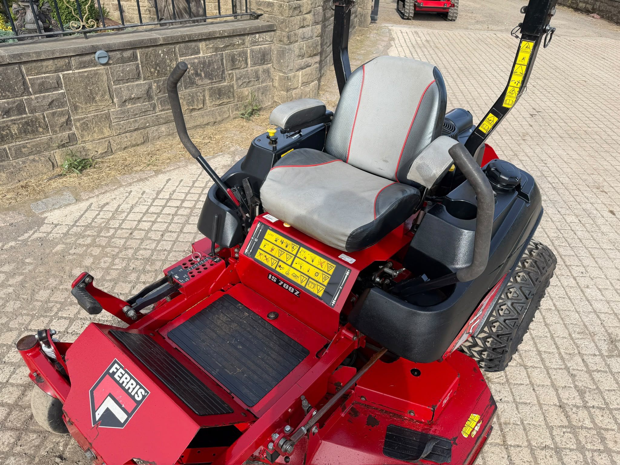 2016 mower for sale in Pilsley, Chesterfield — photo 4