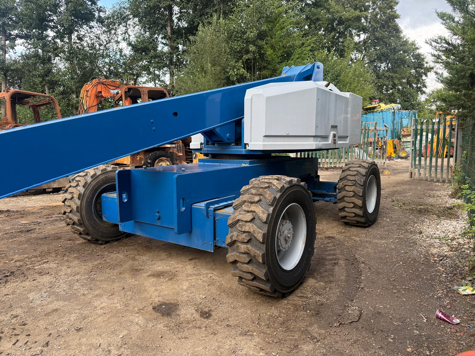 Genie boom lift for sale in Pilsley, Chesterfield — photo 8