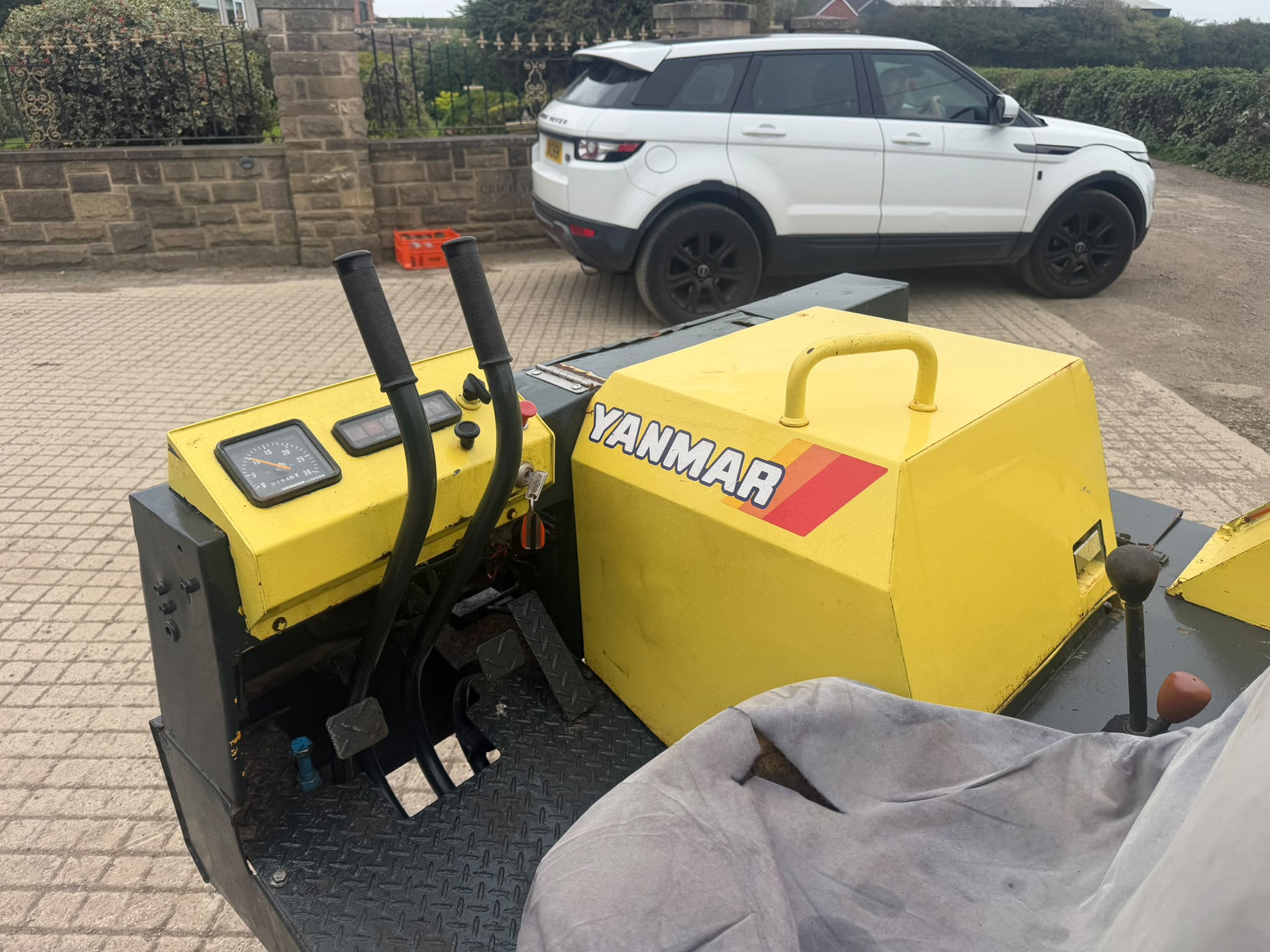 Yanmar dumper for sale in Pilsley, Chesterfield — photo 4
