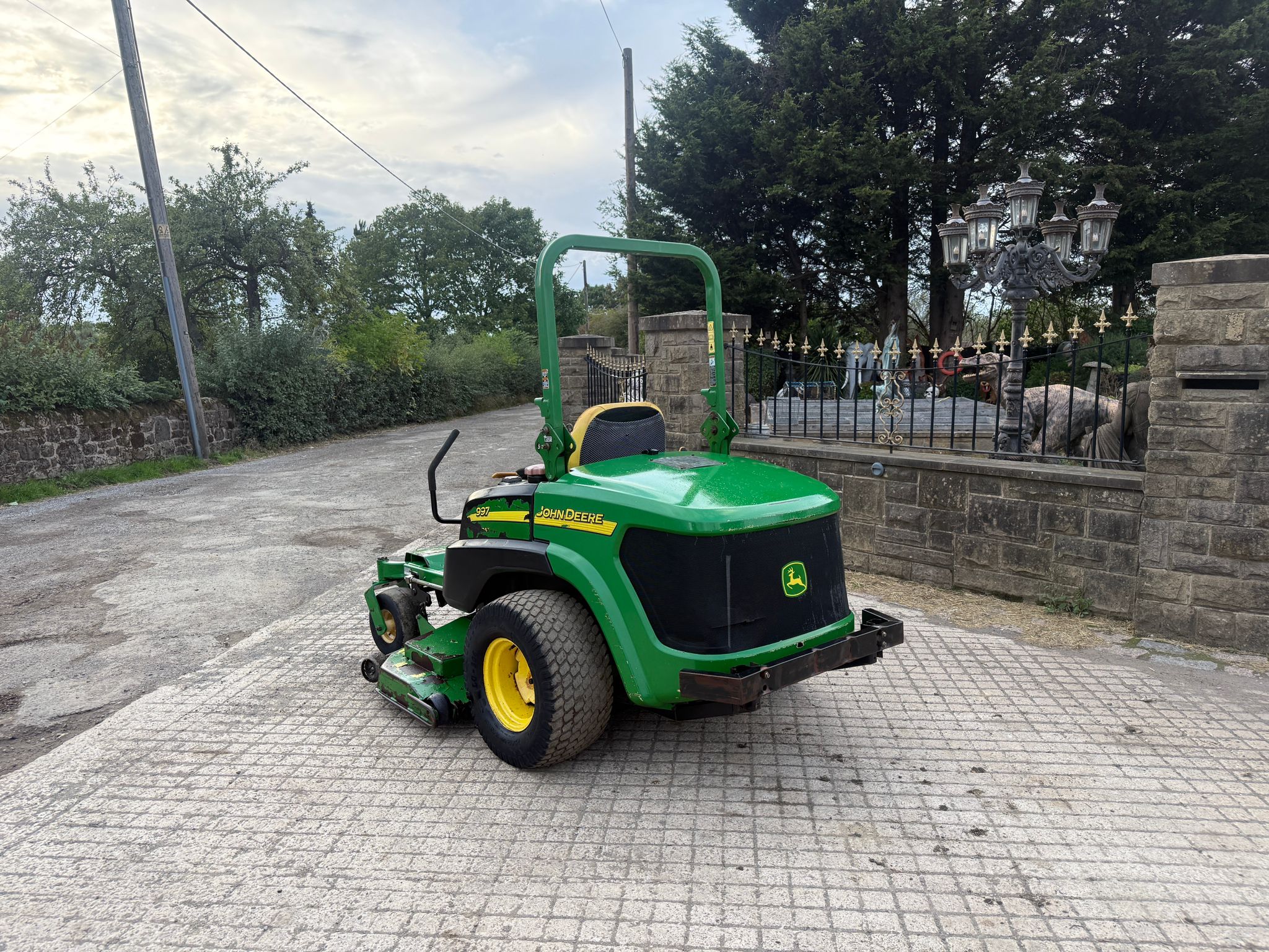 2009 John Deere mower for sale in Pilsley, Chesterfield — photo 9