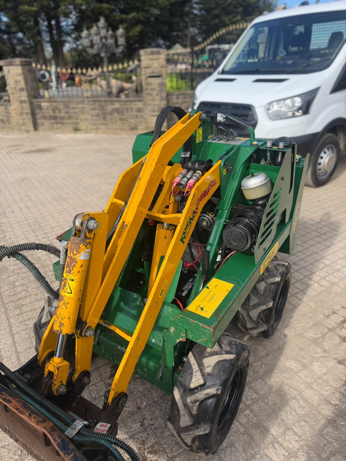 2017 loader for sale in Pilsley, Chesterfield — photo 3
