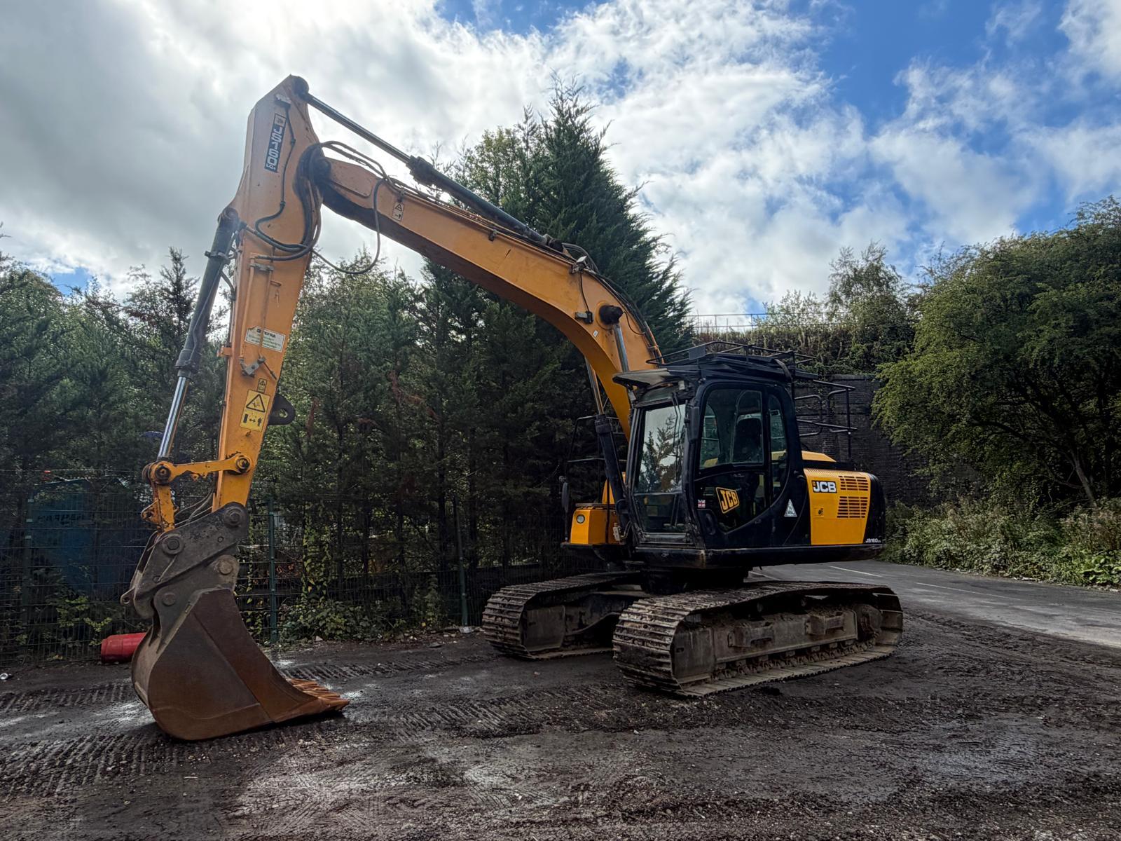 2017 JCB excavator for sale in Pilsley, Chesterfield — photo 10