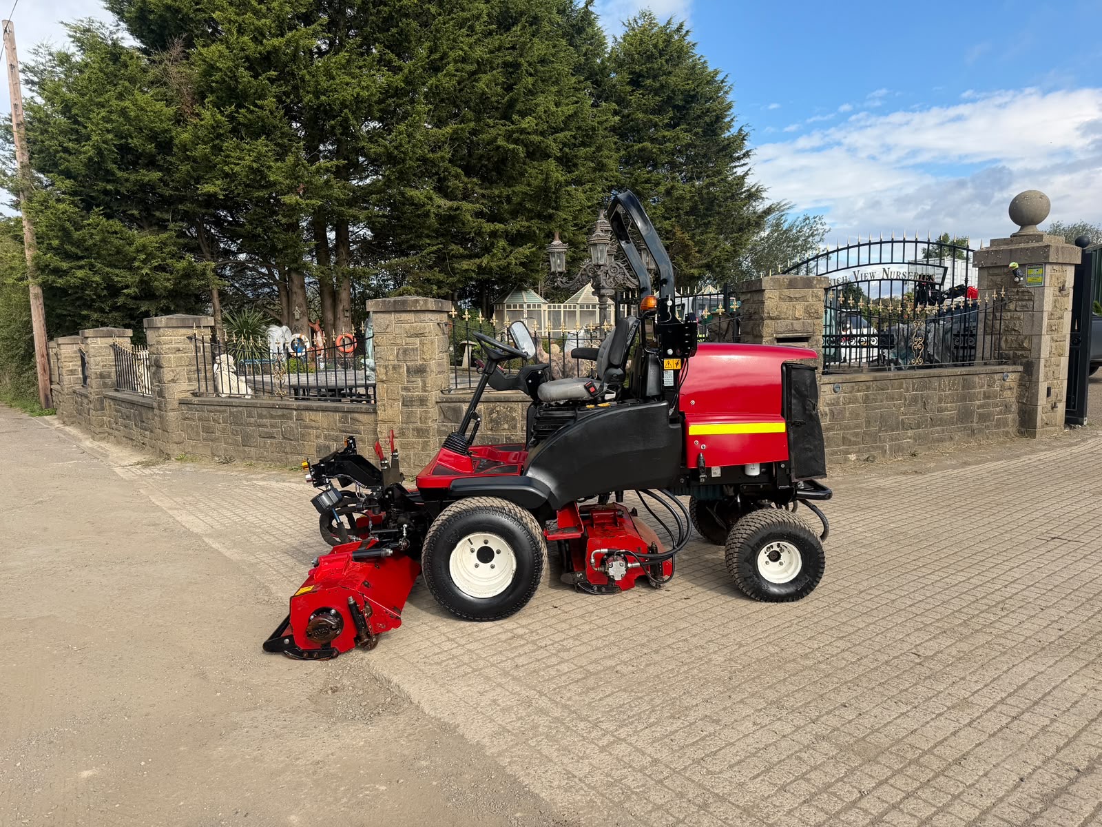 2020 TORO LT-F3000 4WD RIDE ON 3 GANG FLAIL MOWER