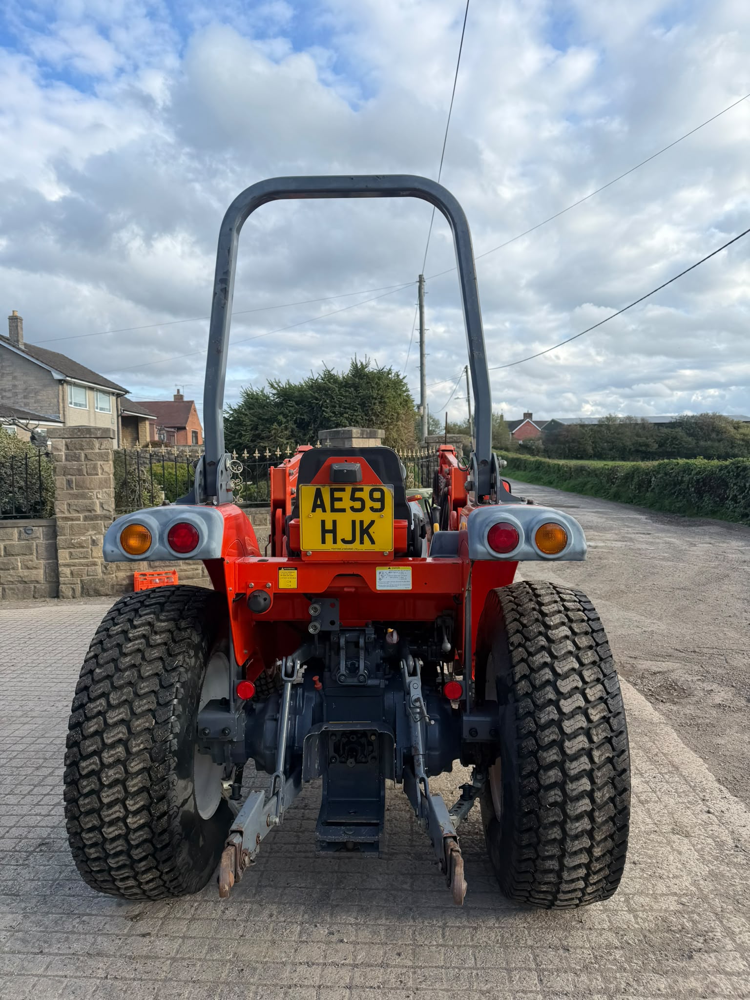 2010 Kioti tractor for sale in Pilsley, Chesterfield — photo 5