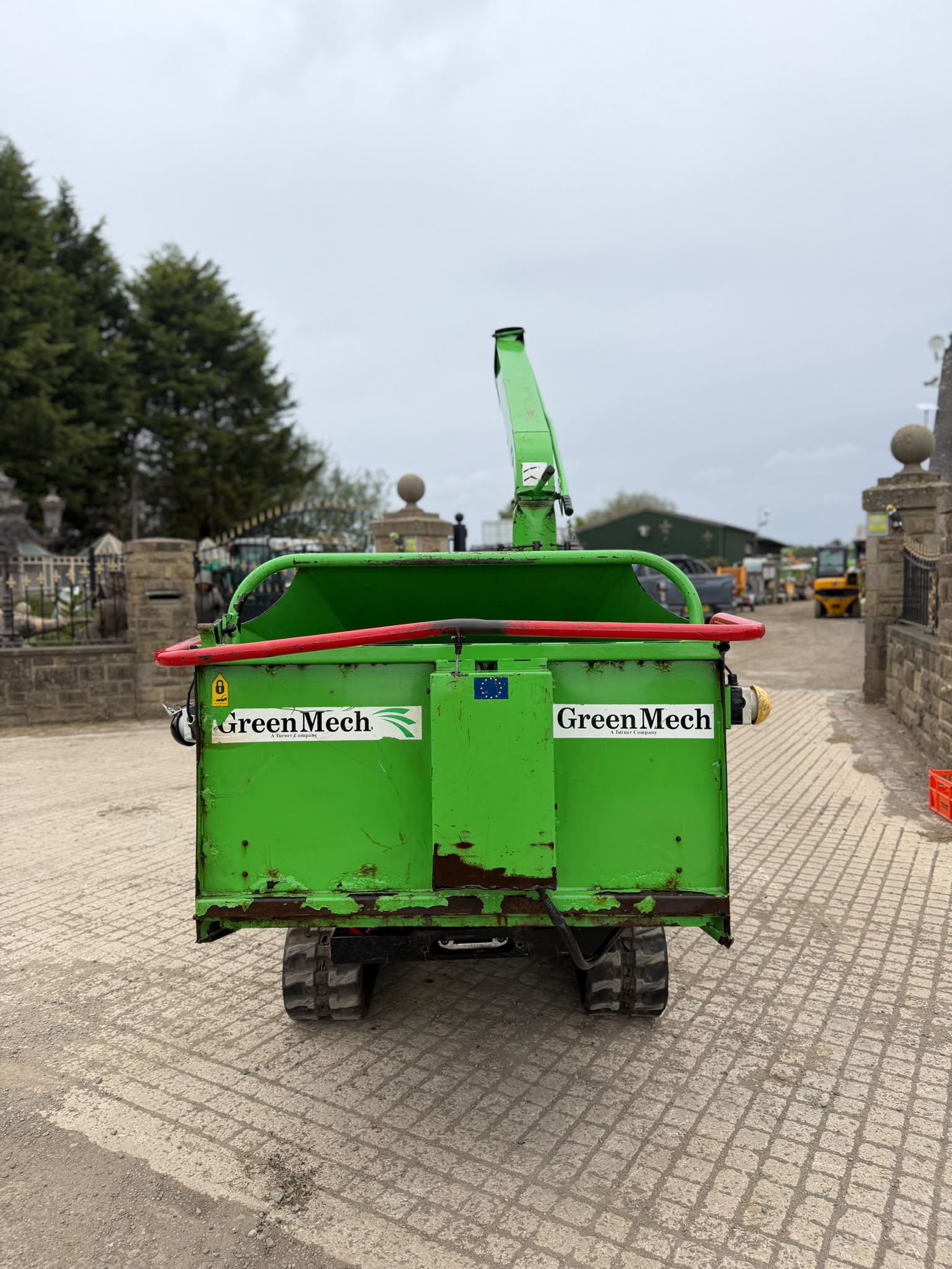 2010 chipper for sale in Pilsley, Chesterfield — photo 8