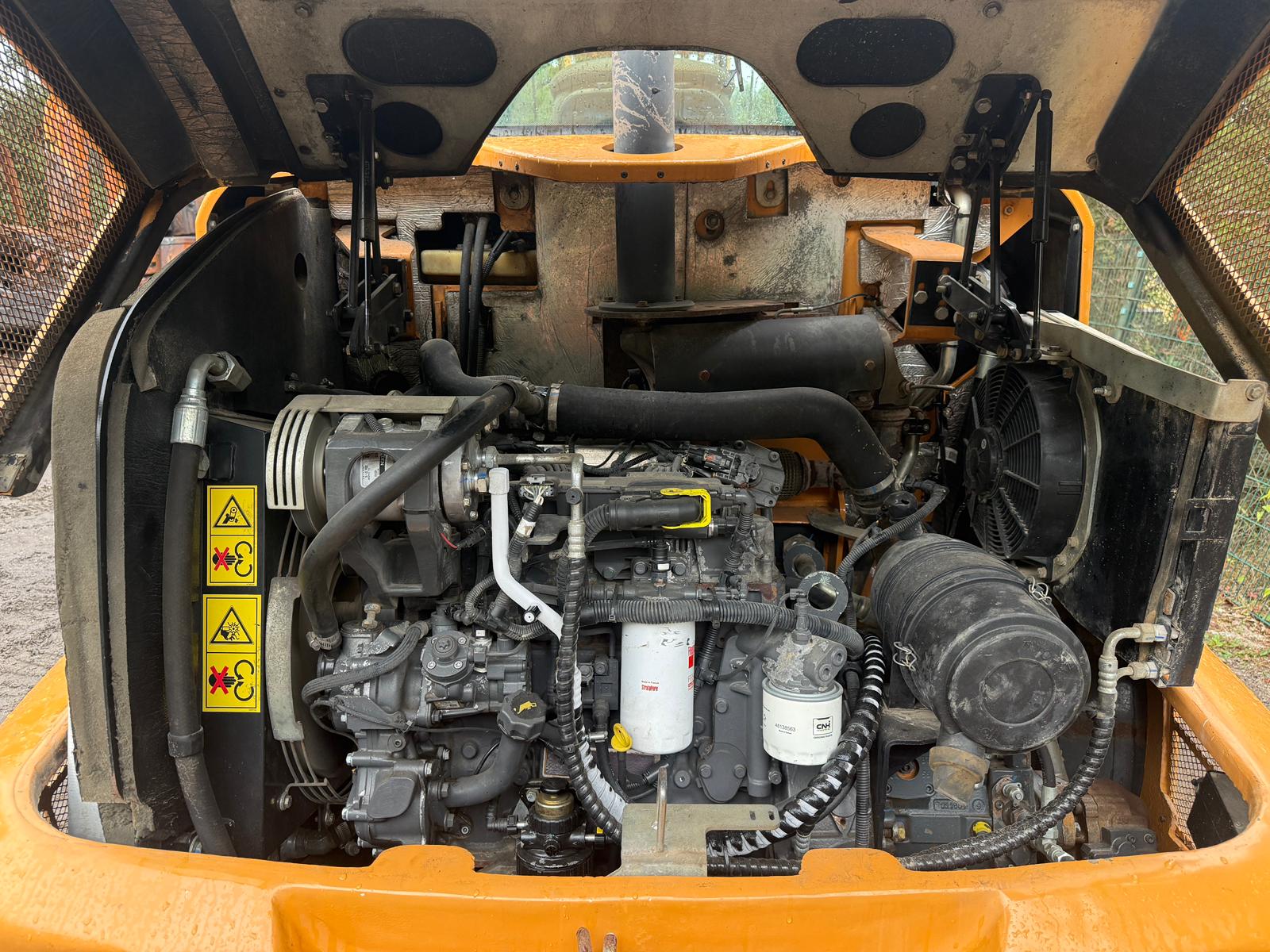 2015 Case loader for sale in Pilsley, Chesterfield — photo 4