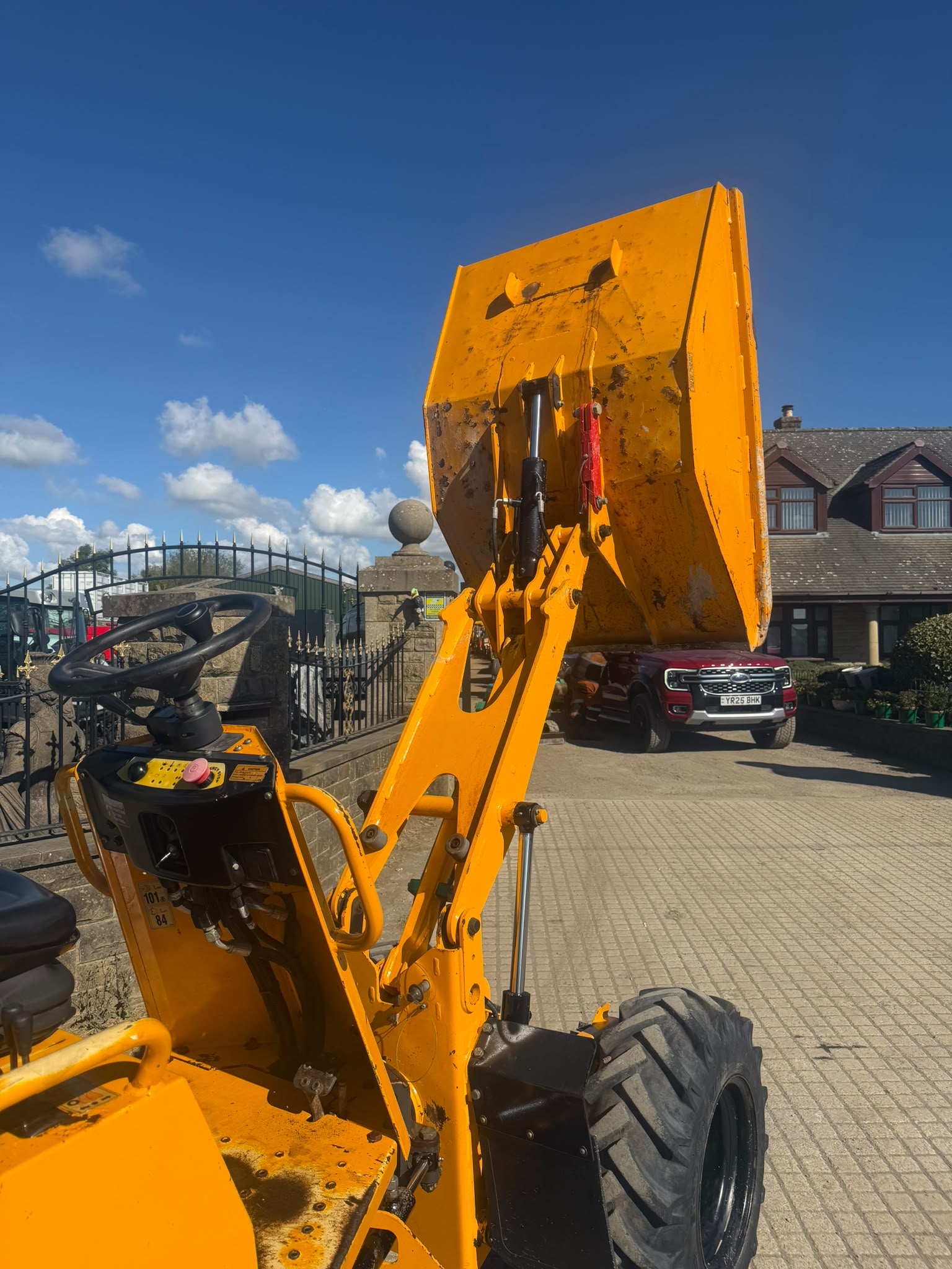 2019 Thwaites dumper for sale in Pilsley, Chesterfield — photo 4