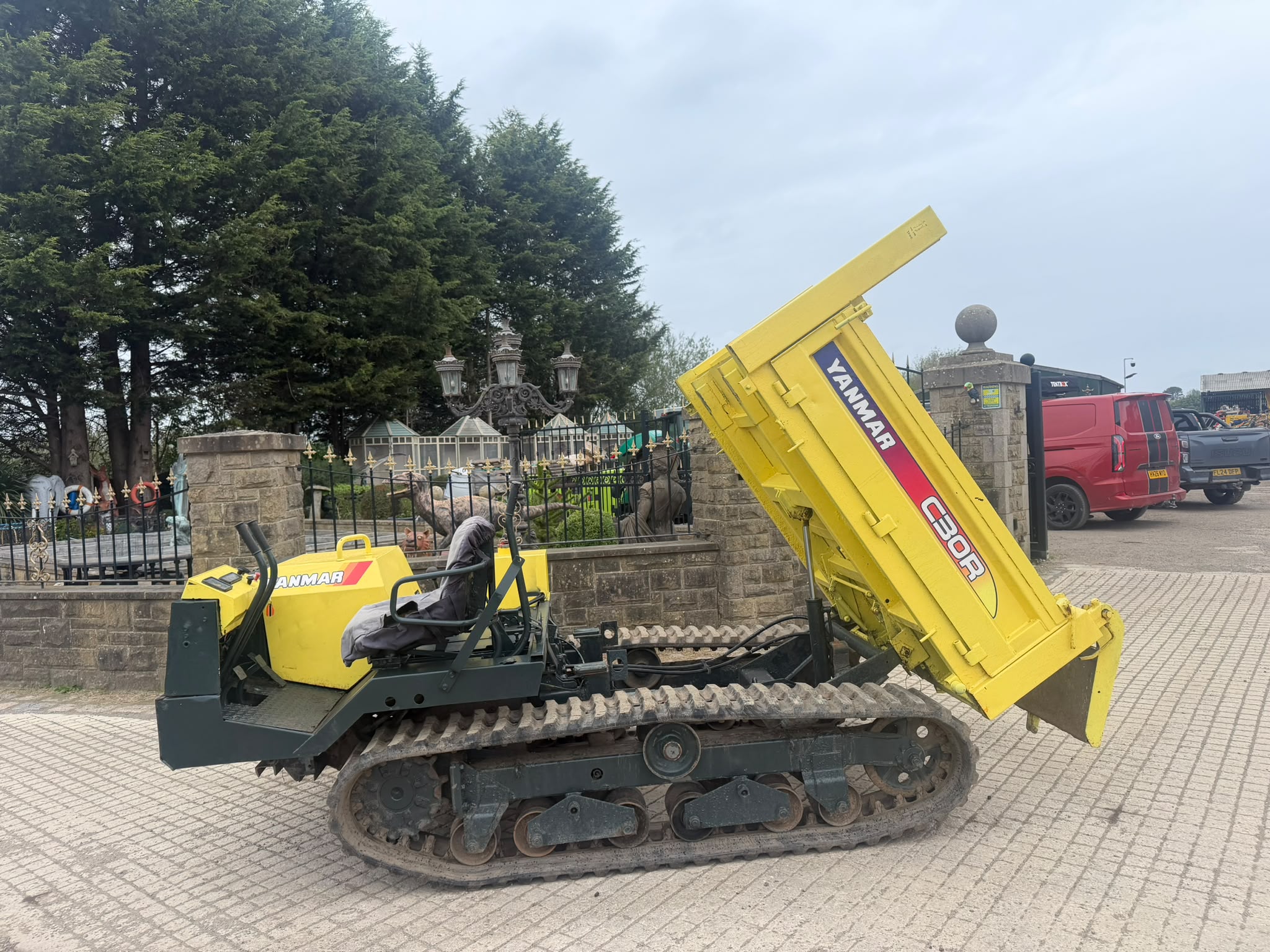 Yanmar dumper for sale in Pilsley, Chesterfield — photo 2