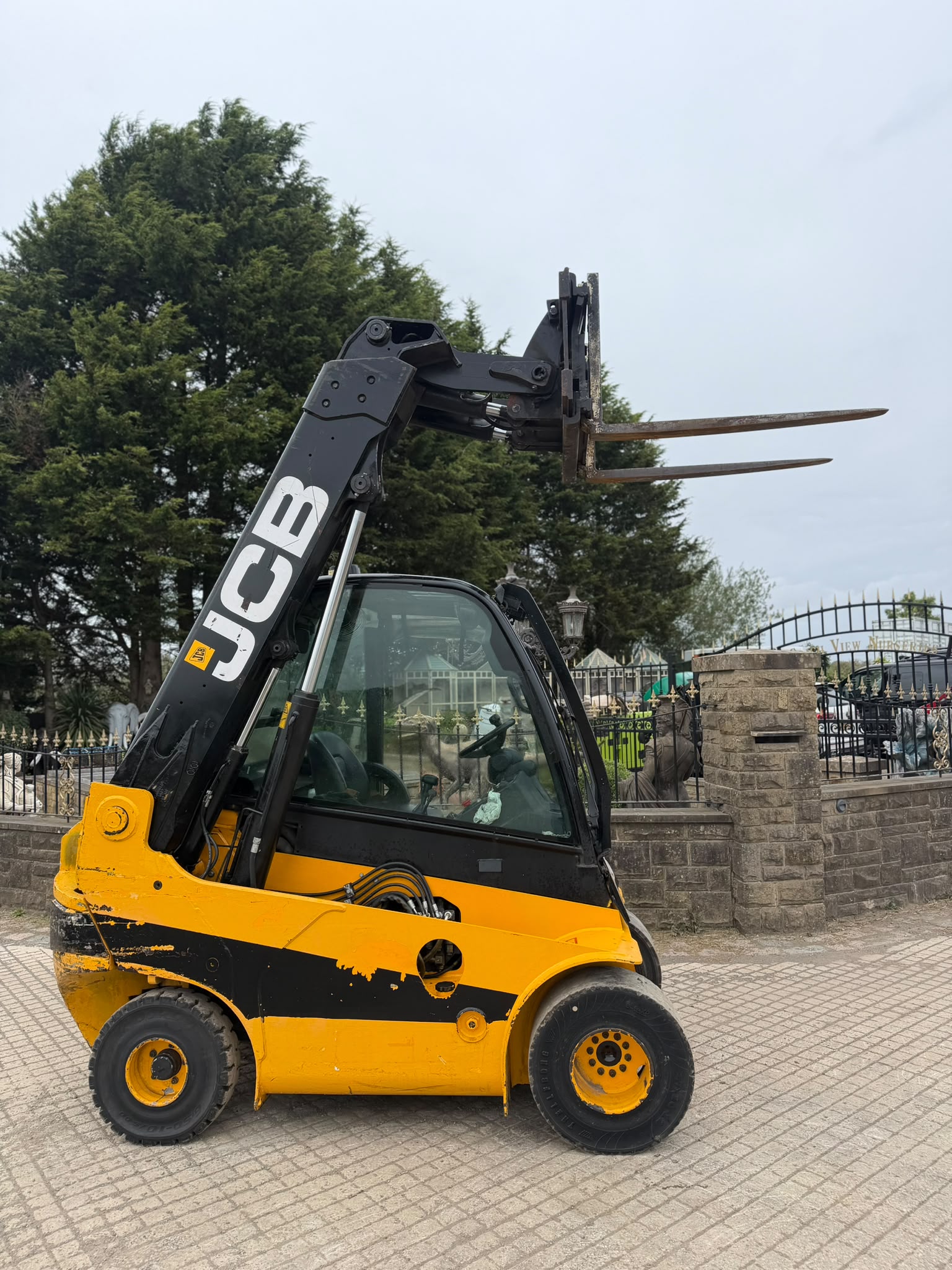 2016 JCB forklift for sale in Pilsley, Chesterfield — photo 4