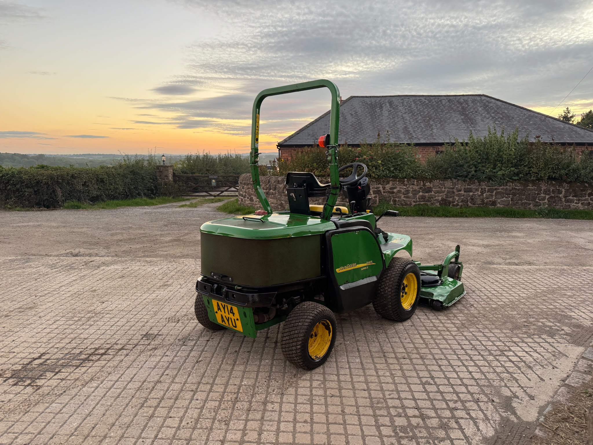 2014 John Deere tractor for sale in Pilsley, Chesterfield — photo 11