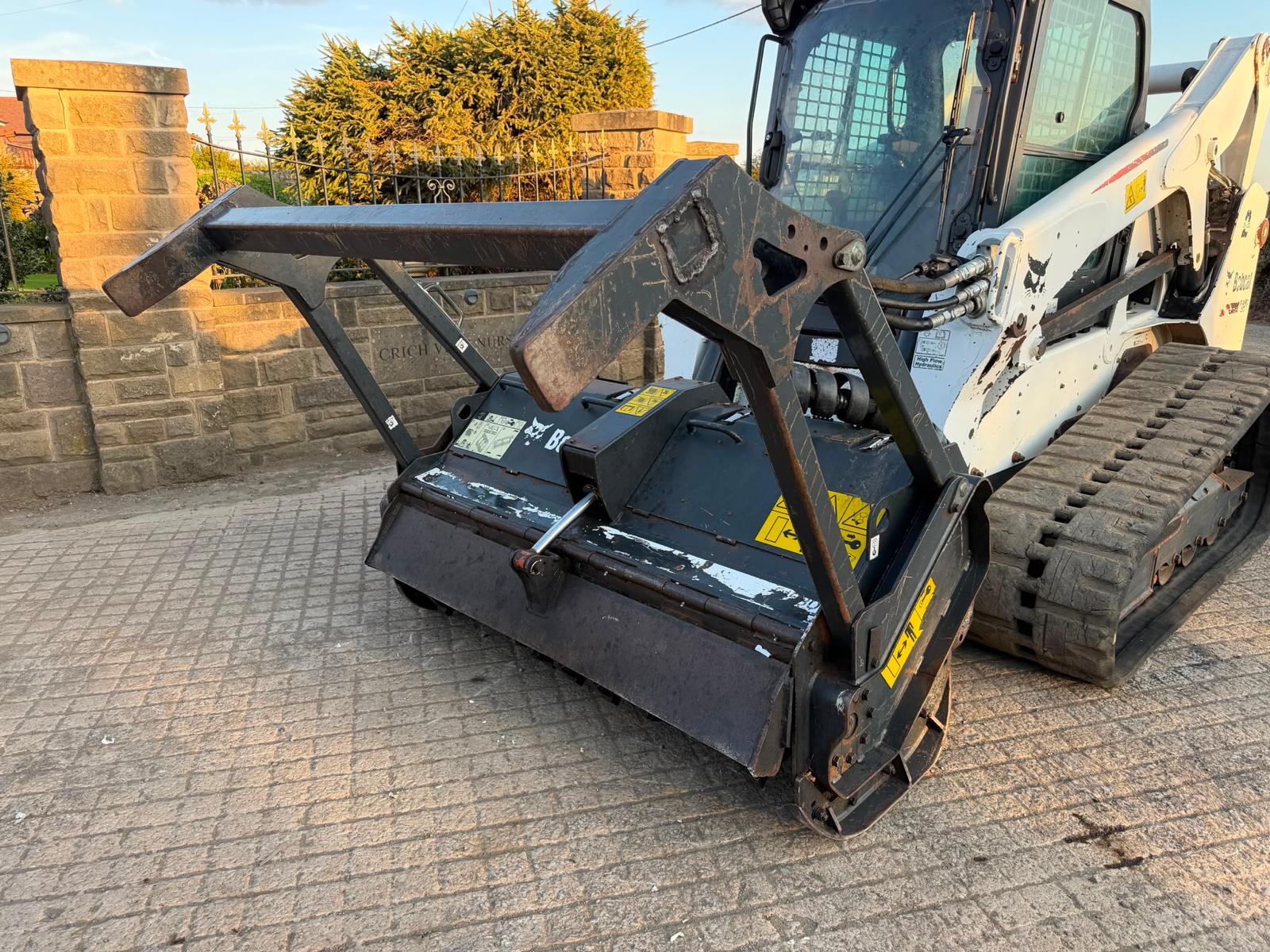 2017 Bobcat loader for sale in Pilsley, Chesterfield — photo 5