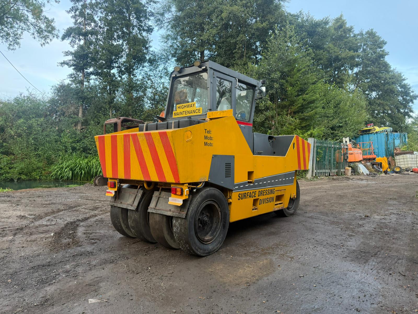 ALBARET PF2 ORTHOPACTOR RUBBER WHEELED COMPACTOR compactor for sale in Pilsley, Chesterfield — photo 11