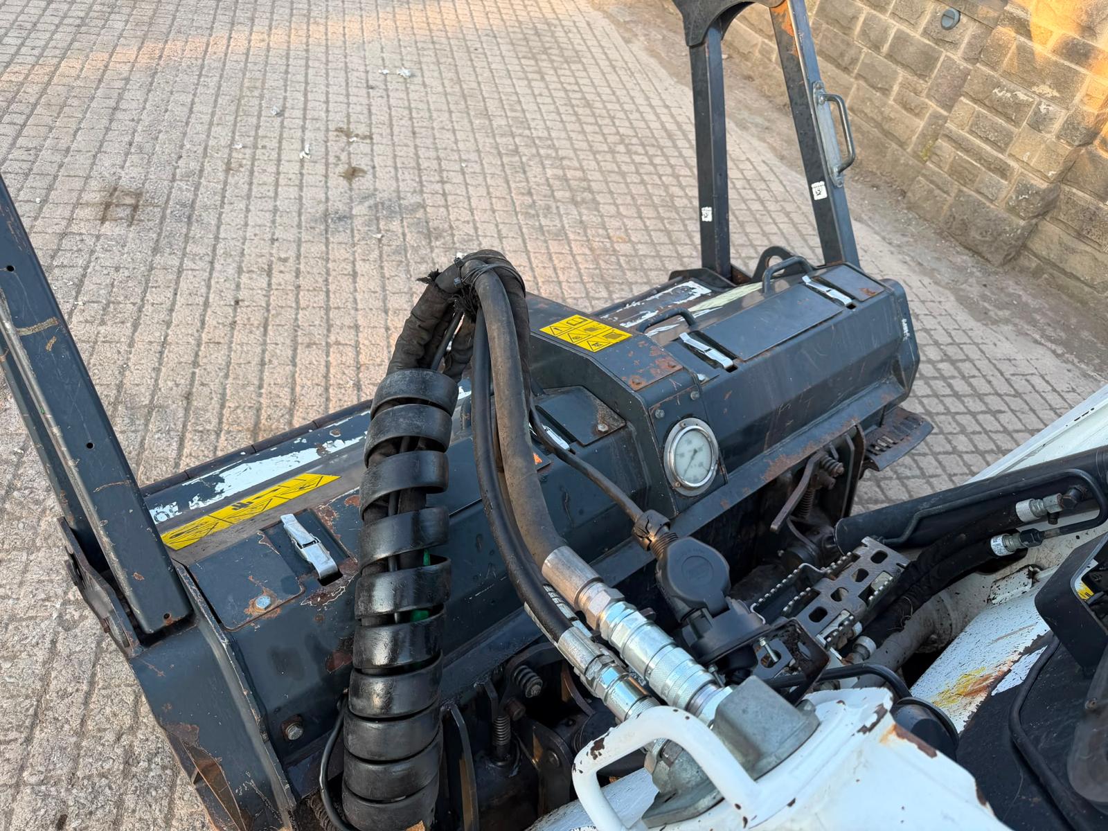 2017 Bobcat loader for sale in Pilsley, Chesterfield — photo 2