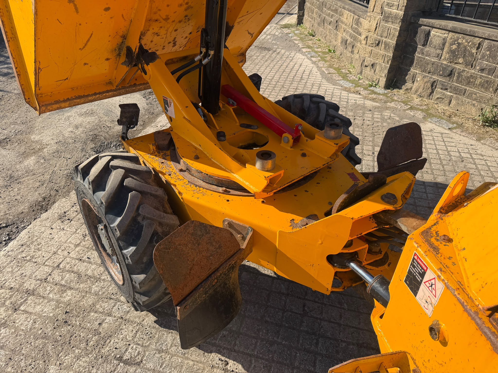 2008 Thwaites dumper for sale in Pilsley, Chesterfield — photo 2