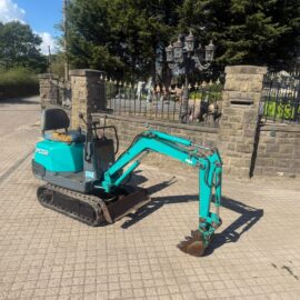 KOMATSU PC02 MINI EXCAVATOR