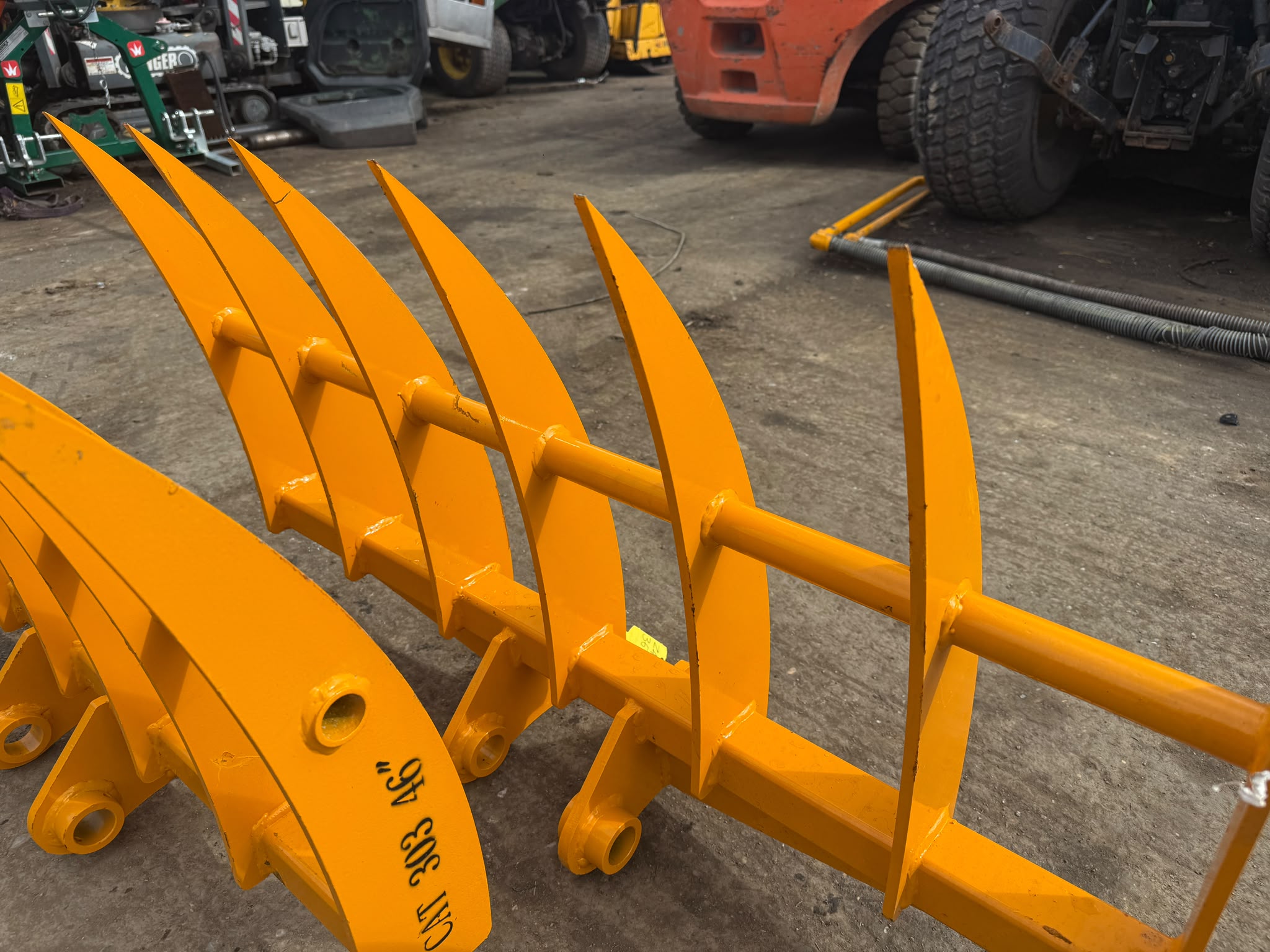 NEW/UNUSED 46” EXCAVATOR LANDRAKE - 40MM PINS excavator for sale in Pilsley, Chesterfield — photo 5