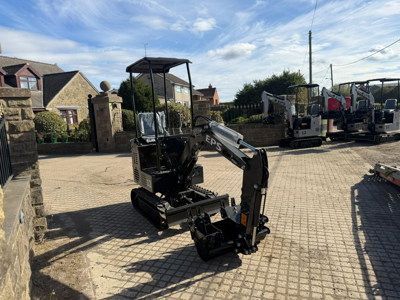 NEW/UNUSED 2026 EPS NM-E12 MINI EXCAVATOR - DARK GREY